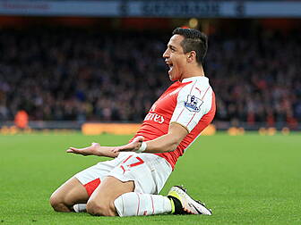 Sanchez shines as Arsenal alla...